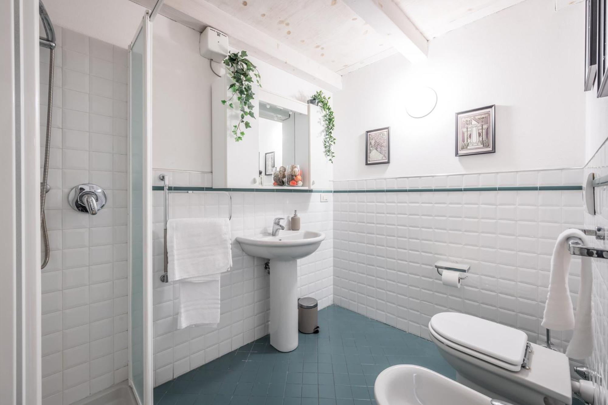 Ab Plus - Via Santo Stefano 62 Boloňa Exteriér fotografie